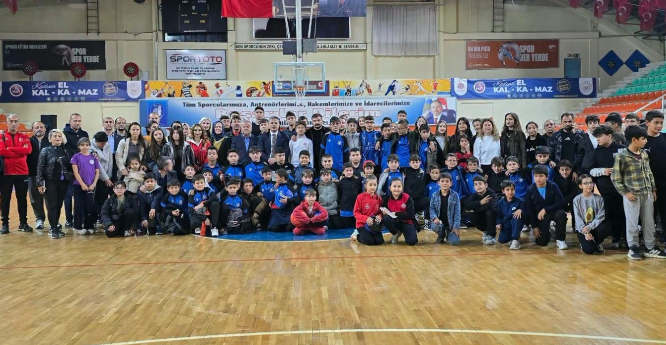 ÇORUM'DA AMATÖR SPOR HAFTASI COŞKUSU 